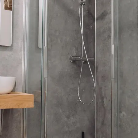 Alpenrauschen شقة *